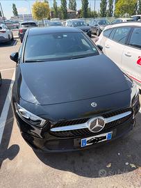 MERCEDES CLASSE A180d Automatica