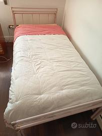 LETTO SINGOLO IN METALLO SMALTATO ROSA E ORO