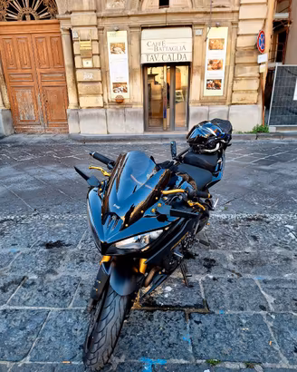 Yamaha FAZER 8 ABS