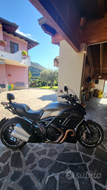 Ducati Diavel Strada