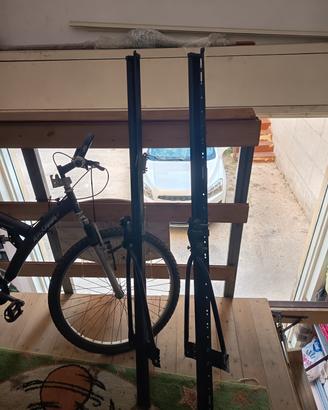 porta biciclette per auto.