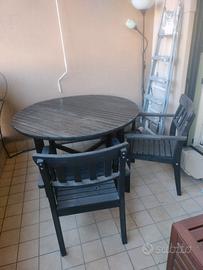 tavolo da pranzo con 4 sedie da esterno