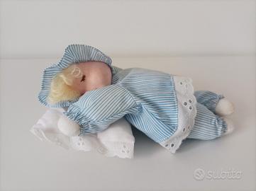 Bambola con carillon vintage 