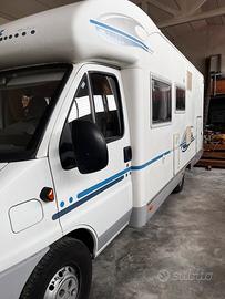Adria coral 680 garage semi integrale camper