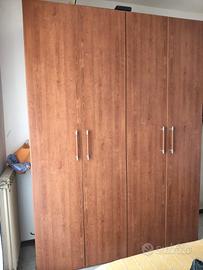 Armadio 4 ante battenti effetto legno