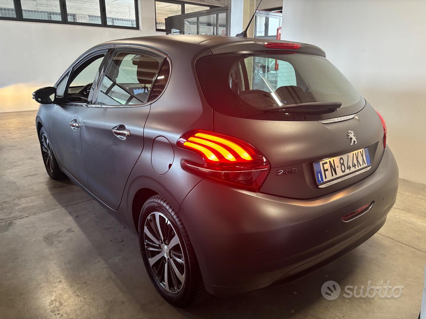 Peugeot 208 2018 photo 2