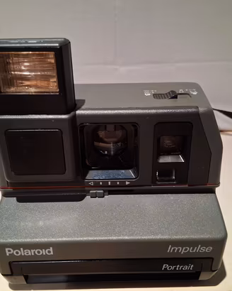 polaroid  macchina fotografica vintage