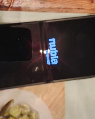 Nubia Z Flip colore nero 