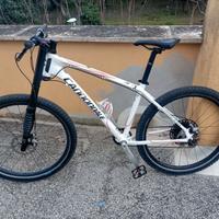Cannondale F1 flash MTB front