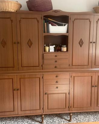 Credenza in formica effetto legno