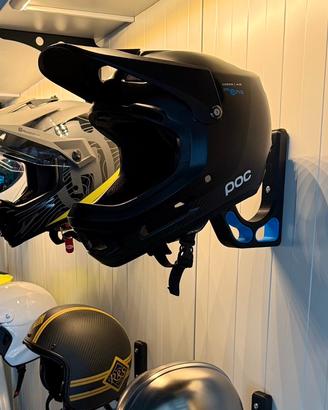 Appendi casco moto