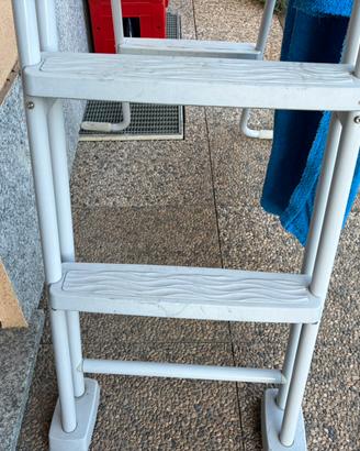 Scaletta per piscina