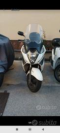 Honda silver Wing 400