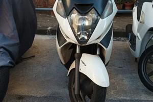 Honda silver Wing 400