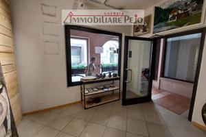 Locale Commerciale Malé [VEN. NEG. MALE']