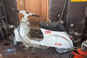 Vespa 50 special
