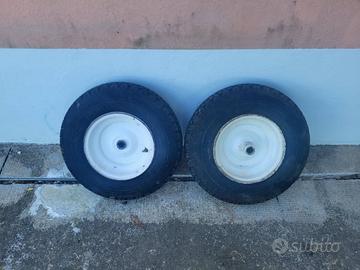 Ruote posteriori trattorino tagliaerba - giardino