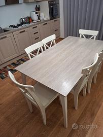 tavolo 180 cm allungabile a 260 con 6 sedie