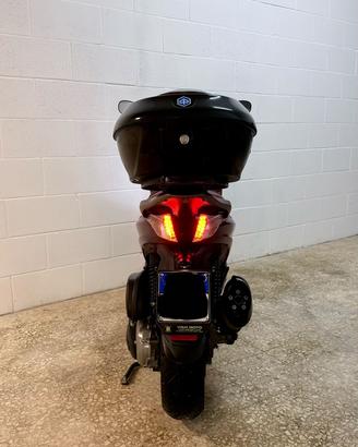 Beverly 350 sport turing i. e.