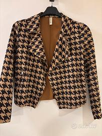 Giacca corta con fantasia pied-de-poule.