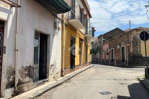 CASA SEMINDIPENDENTE A GIARRE