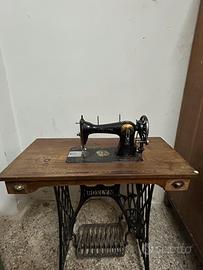 Macchina da cucire Roslyn