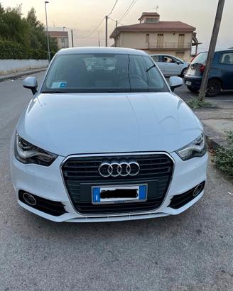 Audi A1 1.6 TDI 90 CV Ambition S Tronic 2013