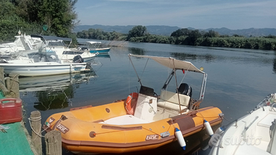 Gommone Bat con motore Suzuki 40cv