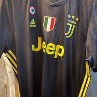 Terza maglia juve 2018/19 ronaldo, mai indossata