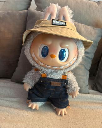 Labubu the monsters fall in wild