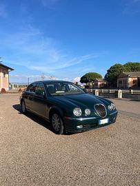 Jaguar S-Type (X202)