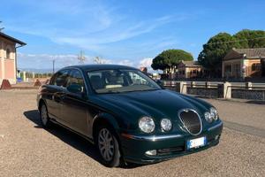 Jaguar S-Type (X202)