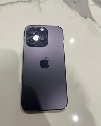 Iphone 14 pro viola