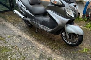 Burgman 650 executive Ricambi