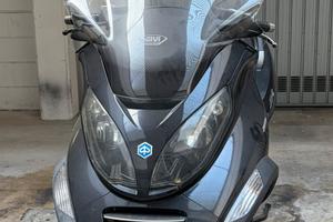 Piaggio MP3 250 L