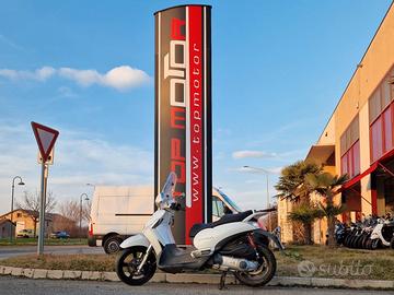 Aprilia Scarabeo 300