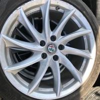 Cerchi in lega r18 Alfa Romeo Giulia