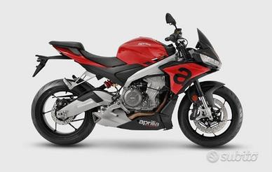 Aprilia Tuono 660
