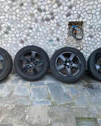 Cerchi Momo Design R16 con pneumatici invernali