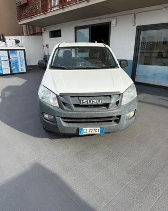 Isuzu Dmax