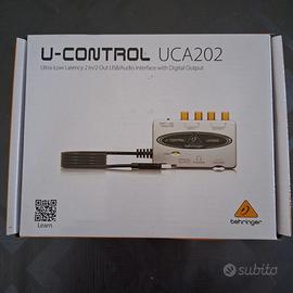 Connettore 2In/2Out con USB