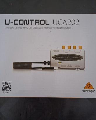Connettore 2In/2Out con USB