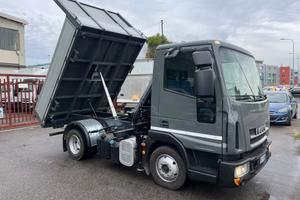 Iveco 75 ribaltabile e gru -