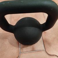 kettebel ghisa base in gomma  12 kg