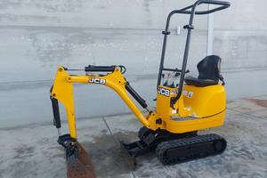 Mini escavatore JCB 8008 CTS con sole 350 ore 2020