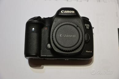 Canon 5D Mark III solo Body