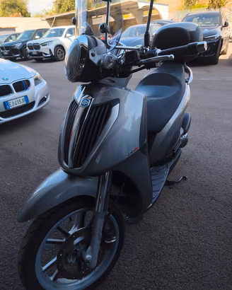 Piaggio Carnaby Cruiser 300