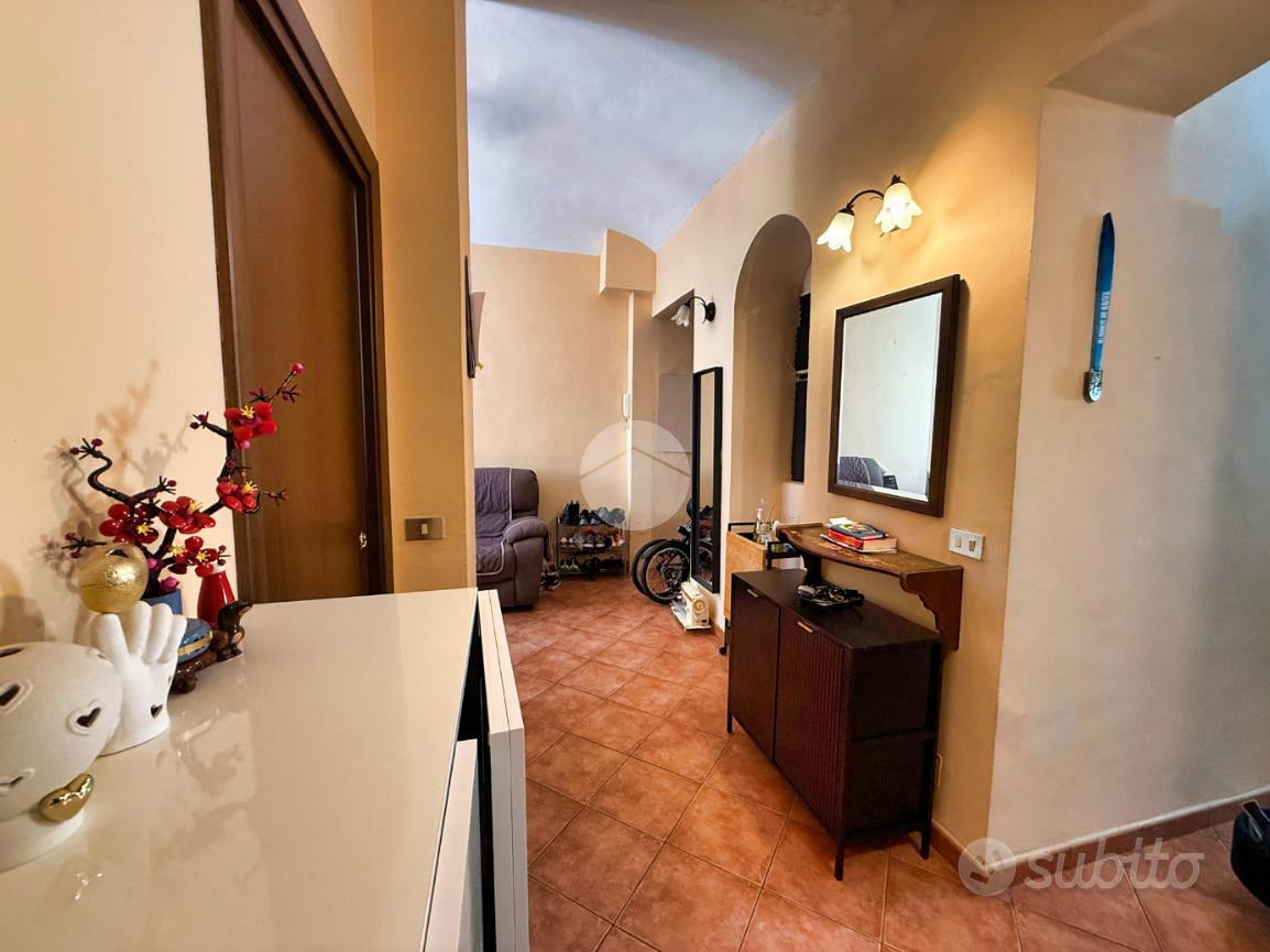 2 LOCALI A TORINO - Vista 6