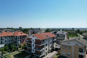4 LOCALI A MANTA