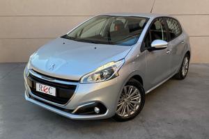 Peugeot 208 1.2 Benzina